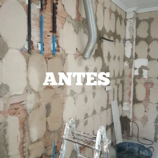 Instagram post from reformascastalla. This post is in position 2.